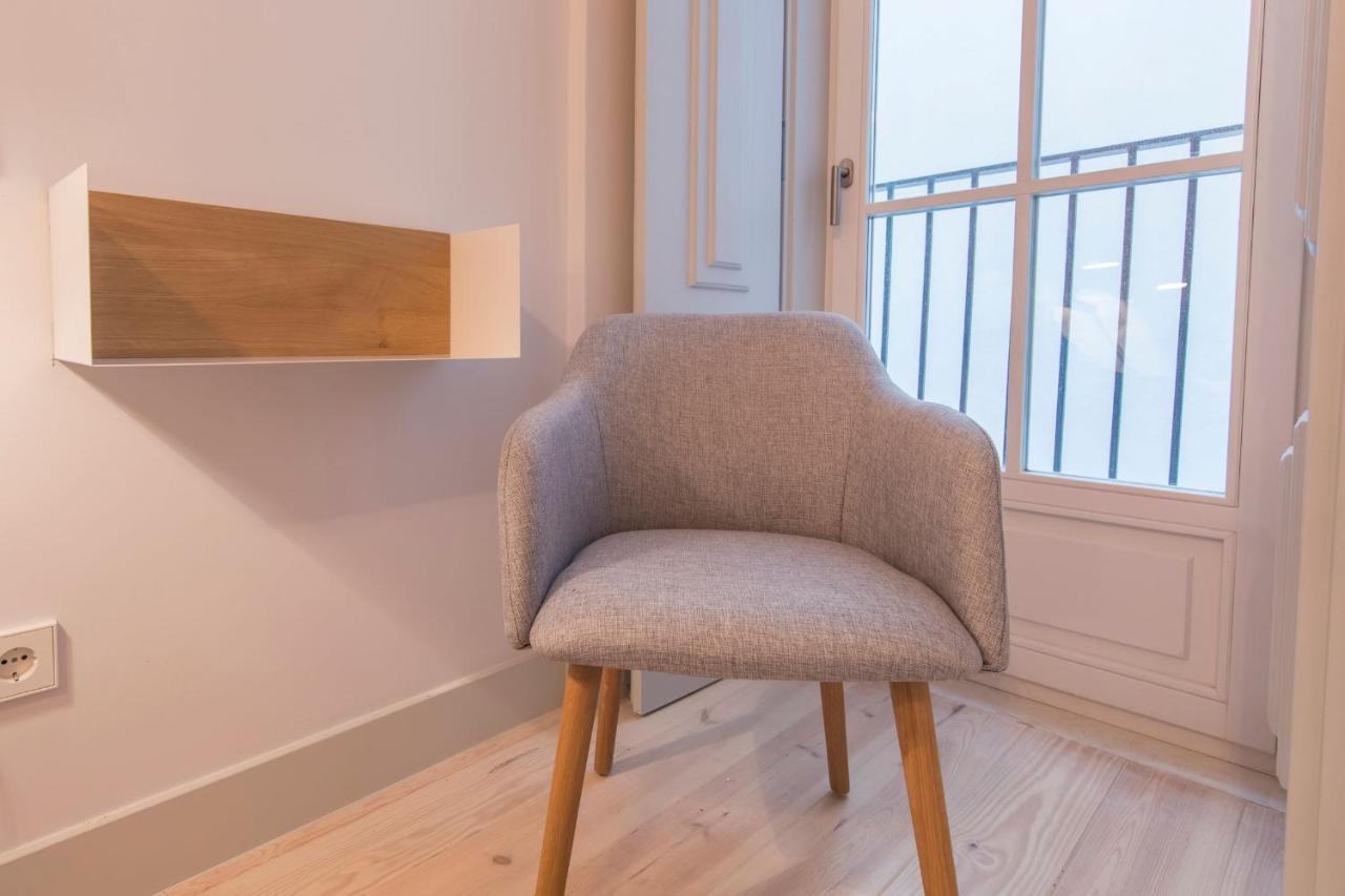Lovelystay - Charming 3 Bedroom Wonder Downtown Lisbon Exterior photo