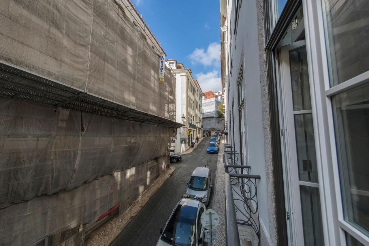 Lovelystay - Charming 3 Bedroom Wonder Downtown Lisbon Exterior photo