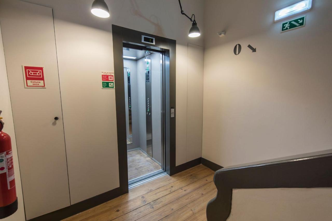 Lovelystay - Charming 3 Bedroom Wonder Downtown Lisbon Exterior photo