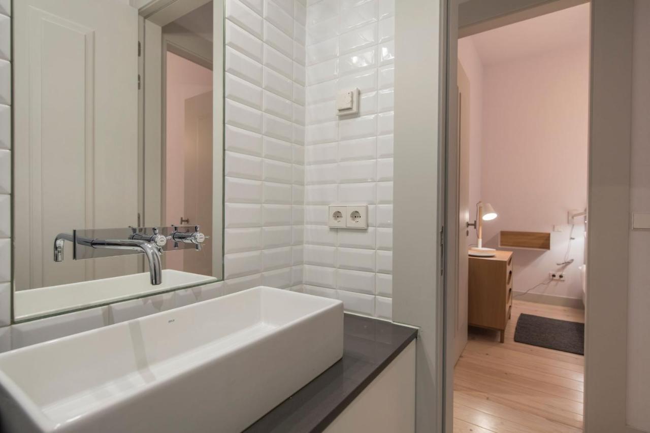 Lovelystay - Charming 3 Bedroom Wonder Downtown Lisbon Exterior photo